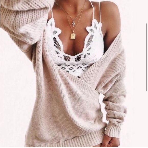 Boho Vintage Inspired
Crochet Longline Bralette - Picture 3 of 11